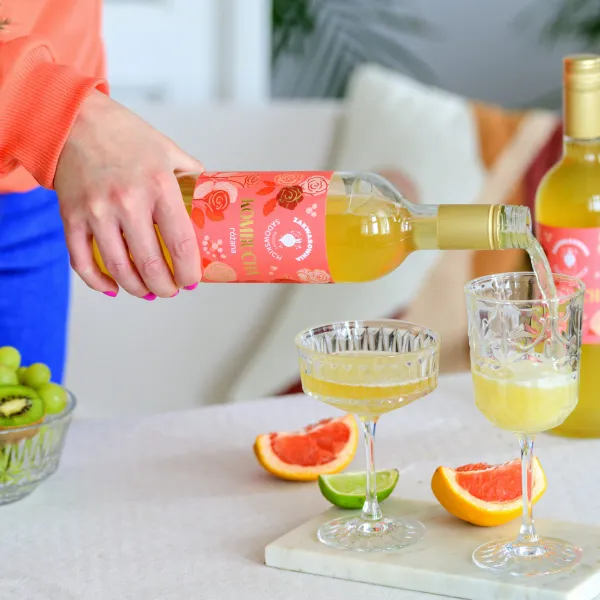 Kombucha z róża 750ml Zakwasownia