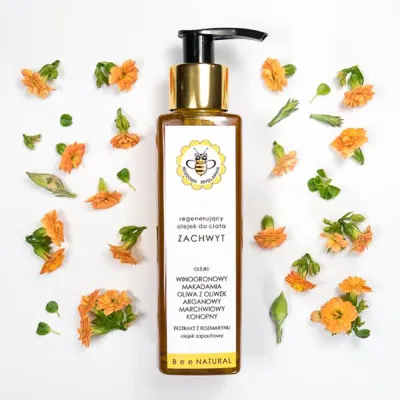 Olejek do ciała "Zachwyt" 150ml - Odżywczy olejek o aromacie miodu od Mydlarnia Miodowa, idealny do pielęgnacji skóry i relaksu. Olejek do ciała "Zachwyt" 150ml - Odżywczy olejek o aromacie miodu od Mydlarnia Miodowa, idealny do pielęgnacji skóry i relaksu.